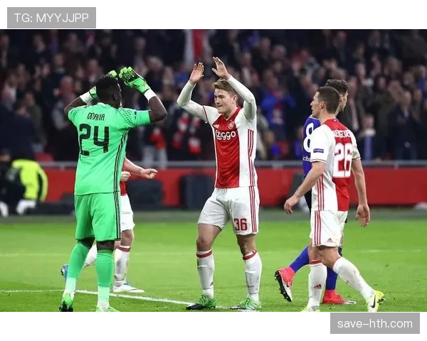 阿贾克斯状态回暖,激情四溢演绎精彩对决 阿贾克斯状态回暖,激情四溢演绎精彩对决