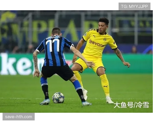 荷兰全攻战术遇挫:球队表现不佳引发战术反思与调整 荷兰全攻战术遇挫:球队表现不佳引发战术反思与调整